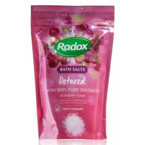 Radox Detoxed Acai Berry Scent soľ do kúpeľa 900g