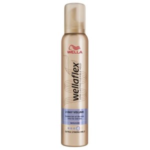 Wellaflex 2-tages Volumen 4 penové tužidlo 200ml 